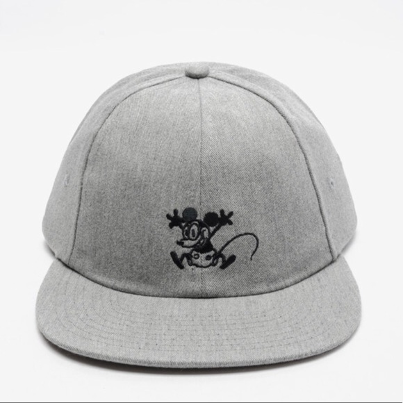 vans mickey mouse cap